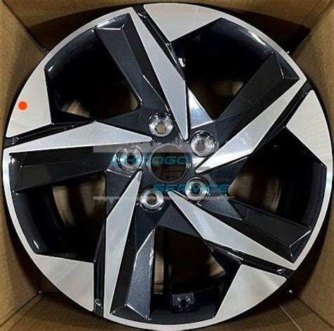 hyundai elantra wheel bolt pattern|2021 Hyundai Elantra tire and wheel sizes